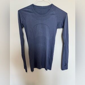Lululemon Swiftly tech long sleeve shirt. Size 4. Lavender/blue? Excellent cond